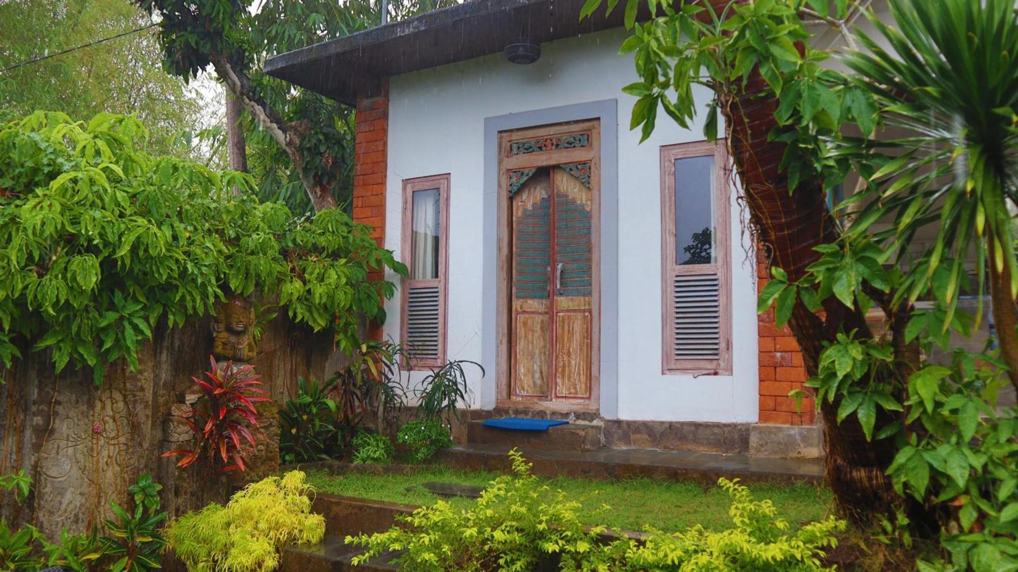 Pranajaya Loka Villa Tejakula Exterior photo